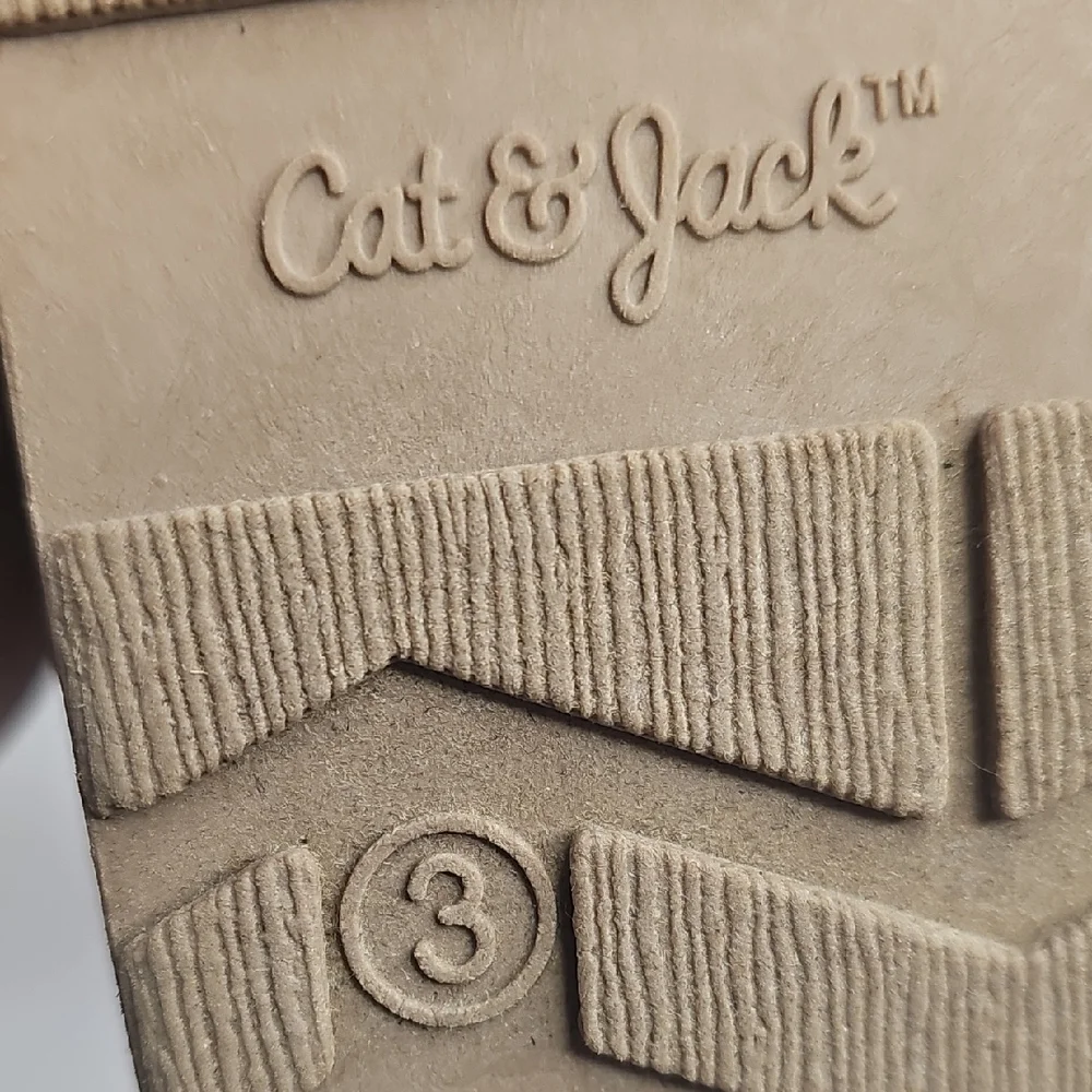 Cat & Jack‎ Girl Brown Winter Boots with Faux Fur Size 3